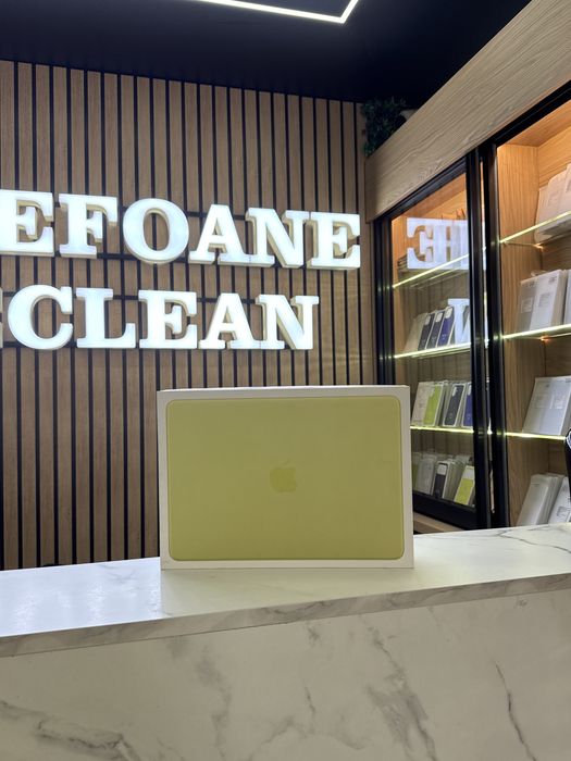 MacBook Neo / 13inch / 256GB / 8GB RAM / TASTATURA GERMANA / Sigilat