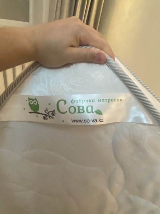 продам матрас срочно! почти новая
