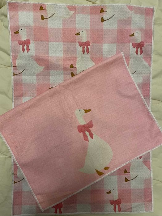 Домакински кърпи и покривка за маса