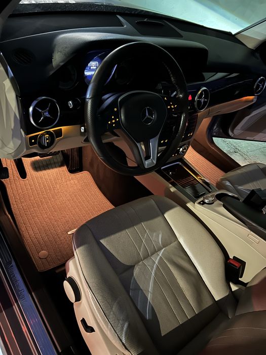 Mercedes Benz - GLK 220 CDI 2012