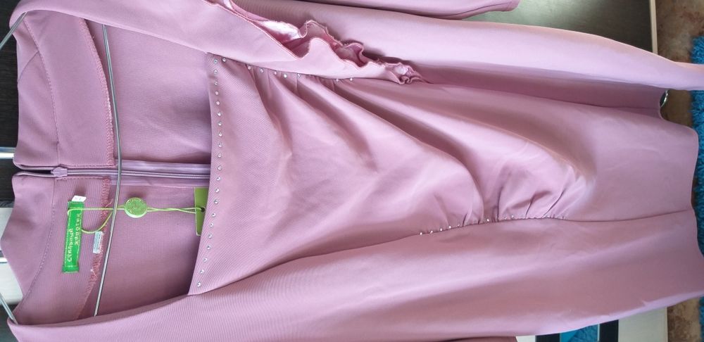 Продам платья новые распродажа