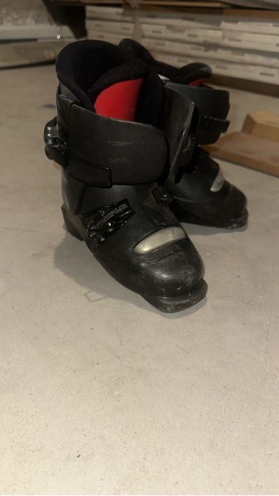 Продам комплект лыж детские