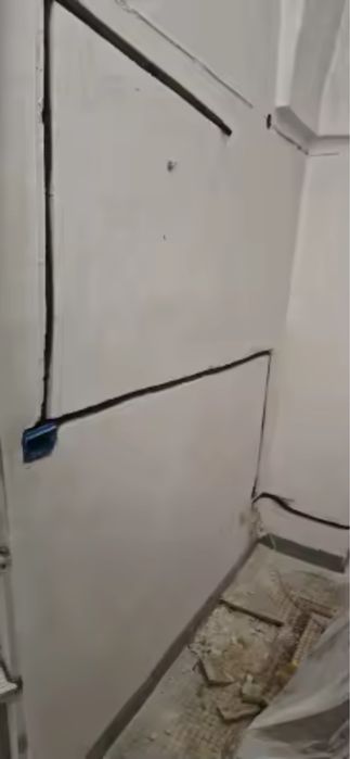 Фреза за копаене на канали с 5 диска и помпа за обезпрашаване