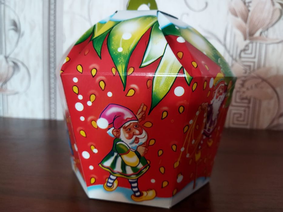 Новогодние коробки