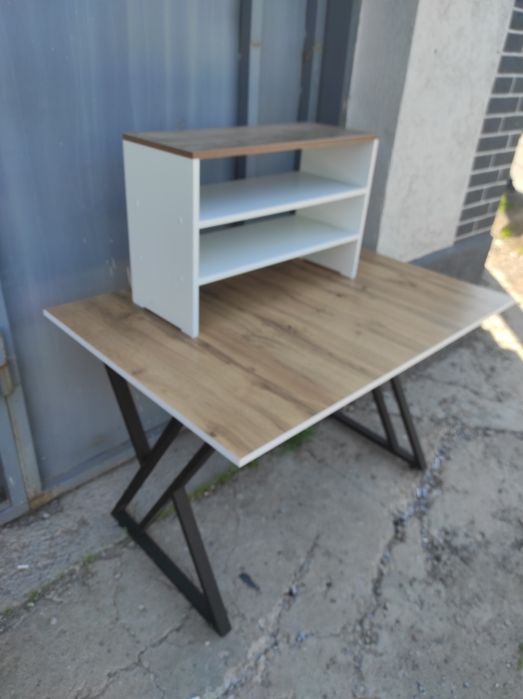 Продам готовые столы