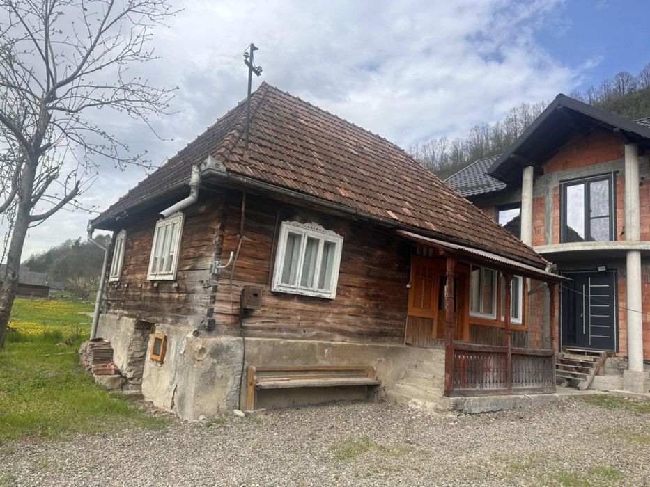 Casa de lemn de stejar