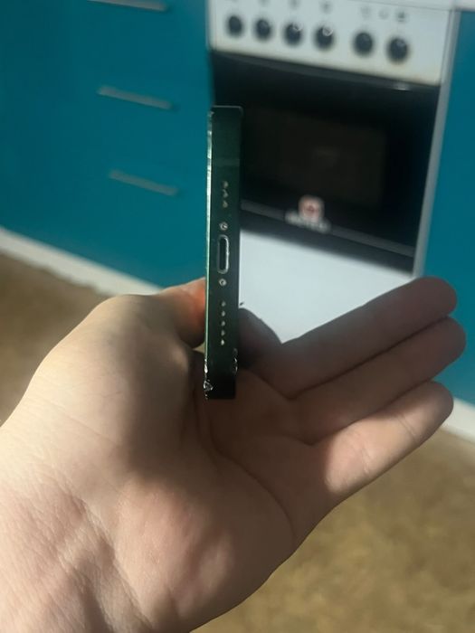 iphone 13 green.