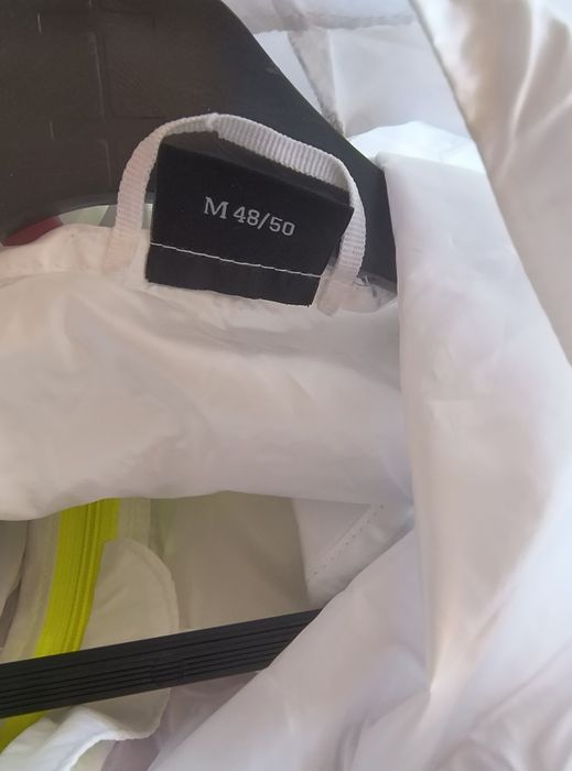 мъжка спортна ветровка