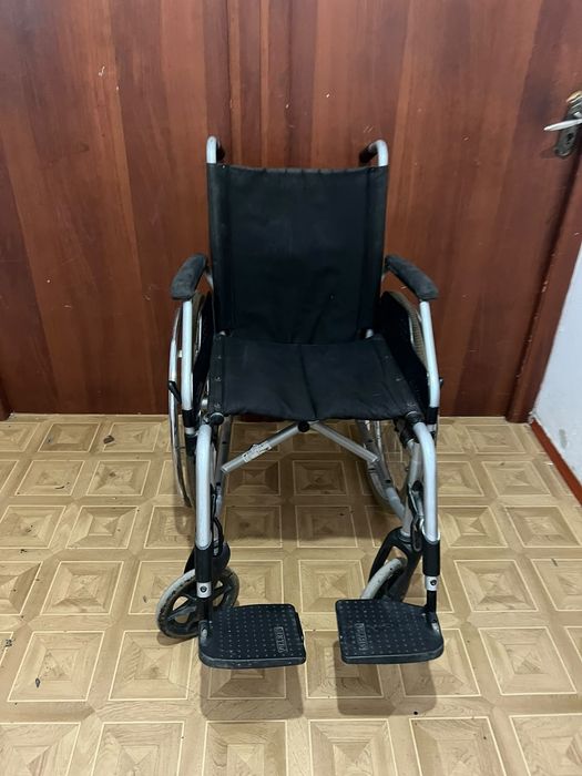 Инвалидная коляска