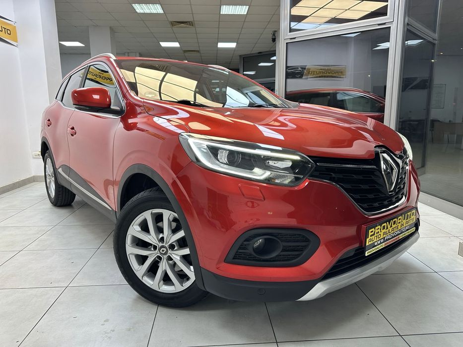 Renault Kadjar 2019-07 | 1.3B-140CP | Navi 3D | Faruri Led | Camera | 117.000Km