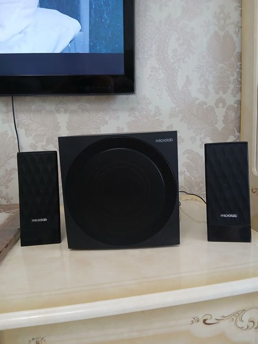 Колонки Microlab 2.1 (сабвуфер + 2 колонки)