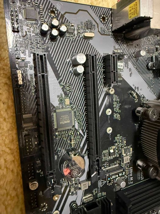 Kit placa baza AsRock B450M Pro4 + Ryzen 5 2600