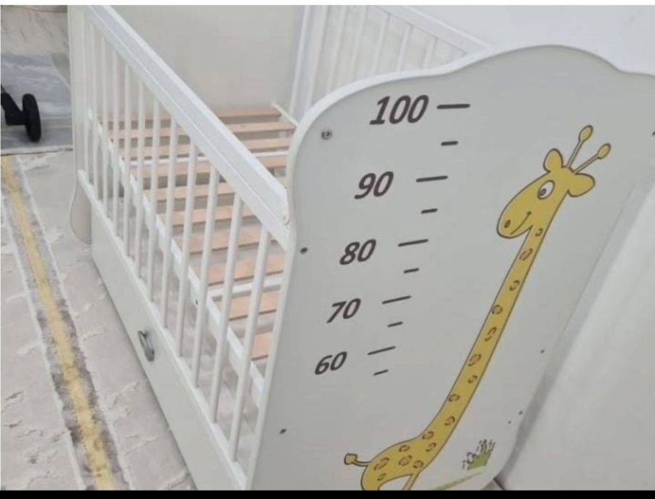 Детская кроватка