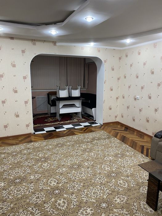 Fargona shaxar sentrda kvartira ijaraga beriladi Unversitet oldida