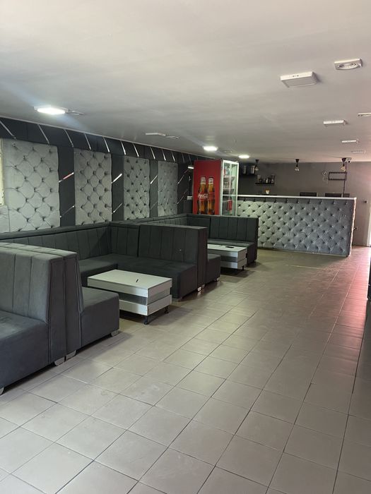 De VANZARE-3spati comerciale + 2 terase +casa P+etaj+curte