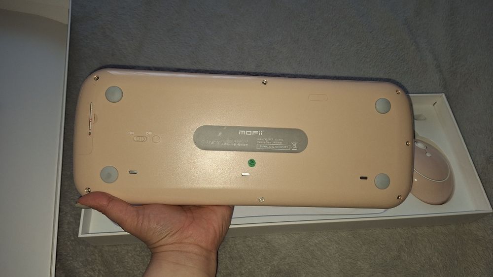 Tastatura si mouse wireless