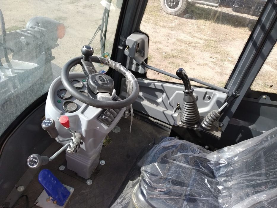 Продам  мини фронтальные погрузчики