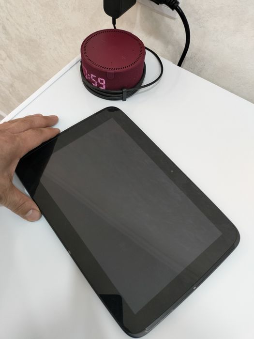 Продам планшет срочно