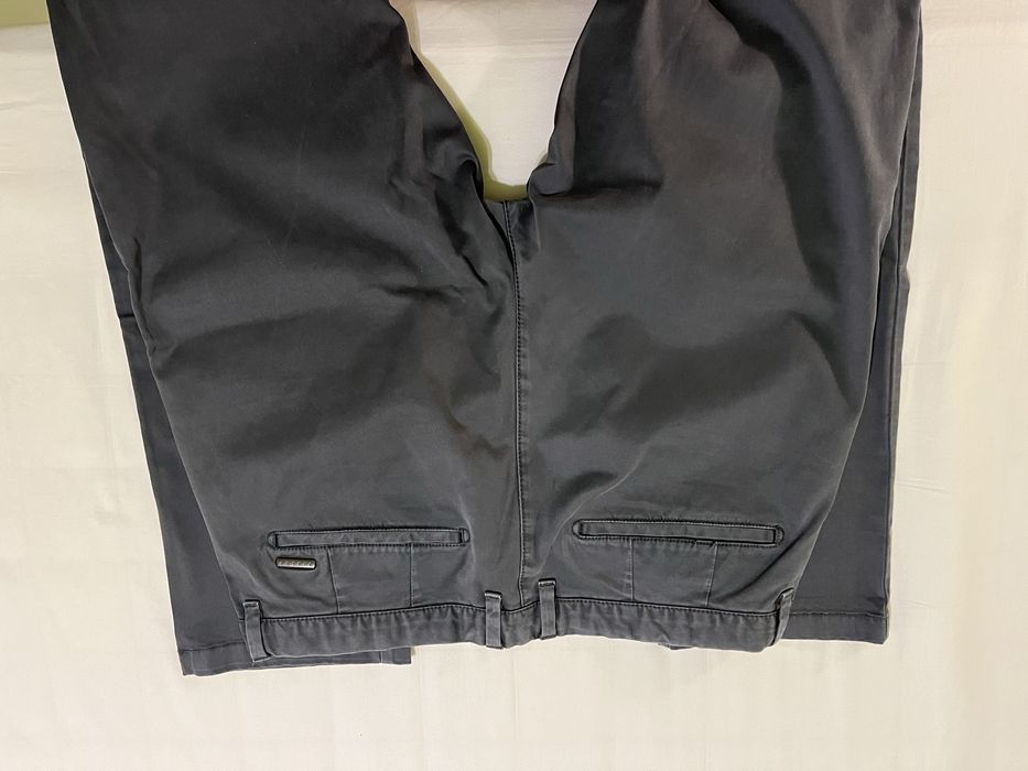 Pantaloni Sisley si Christian Berg barbati