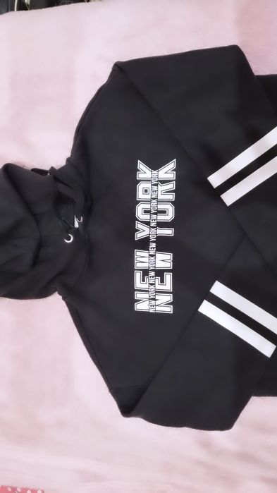 Необличана блузка от H&M- DIVIDED