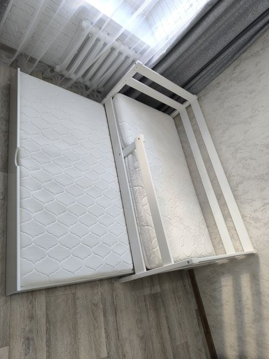 Кровать детская двухъярусная