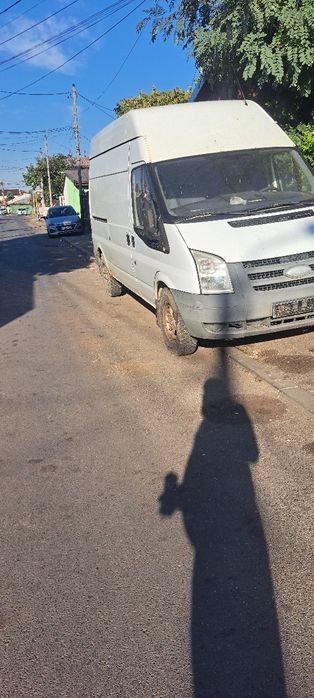 Dezmembrez Ford Transit an 2007 motor 2.4