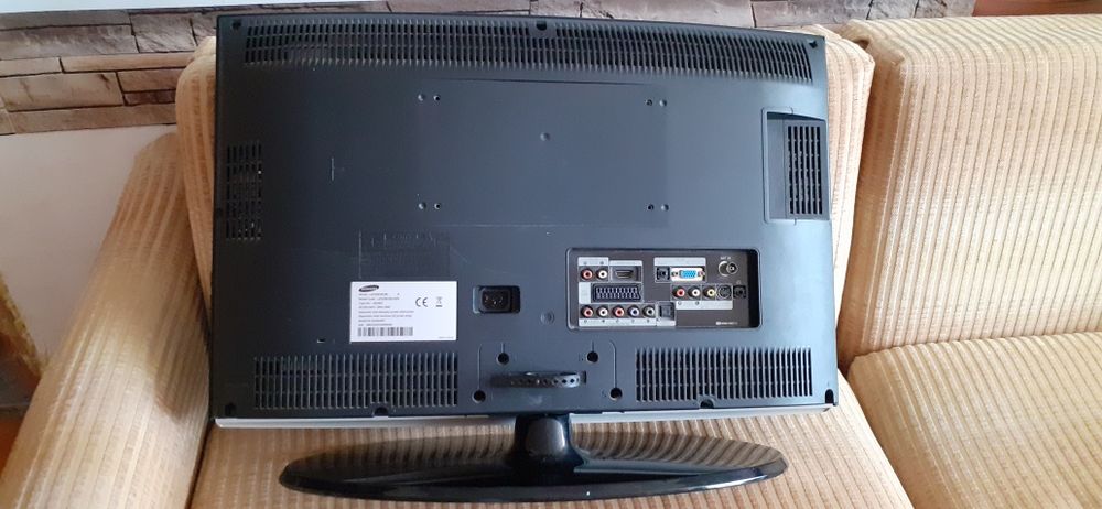 Телевизор SAMSUNG LE22S81B