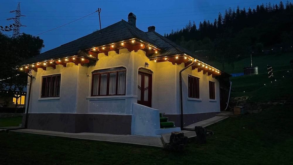 vând pensiune Tașca bicaz
