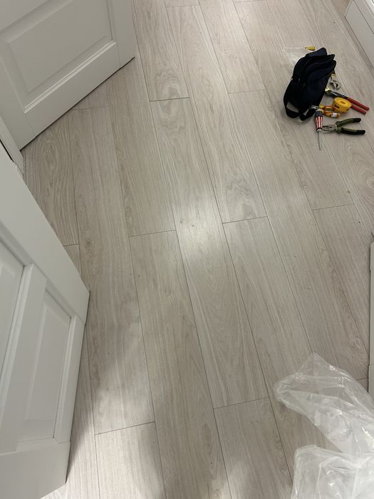 Продам ламинат Б/У 33 класс