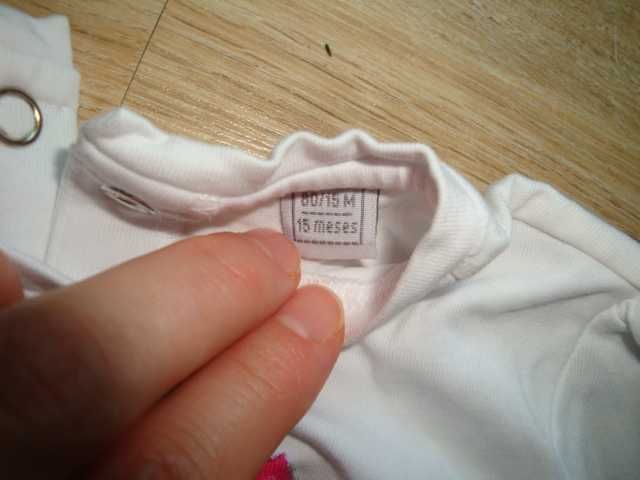 Късо гащеризонче с блузка общо за 9 лева