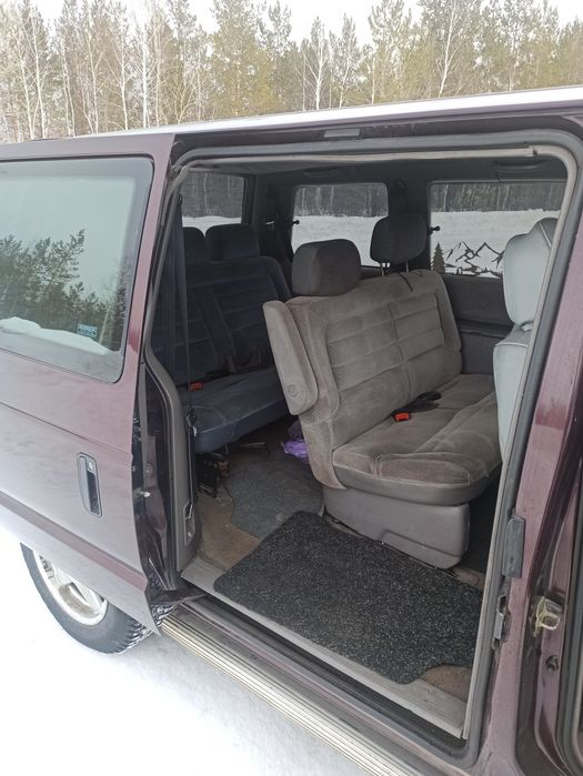 Крайслер Вояджер 2.5 Бензин