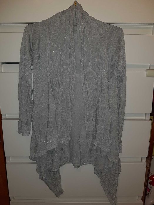 Cardigan argintiu cu fir argintiu, in colturi TRANSPORT GRATUIT