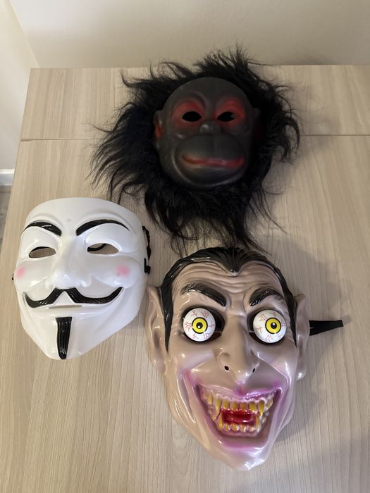 Маски, кольца на хэллоуин