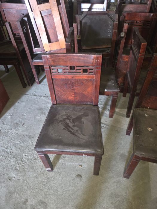 Стулья деревянные б/у