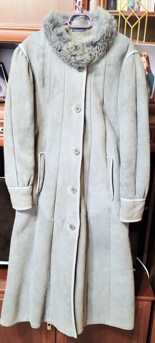 Palton nou gri  din Franța mărimea 46 pentru femei