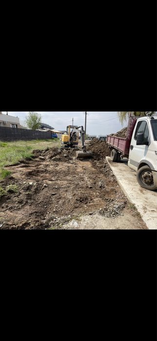 Teren Banu Maracine 500 mp gaze canalizare curent apa