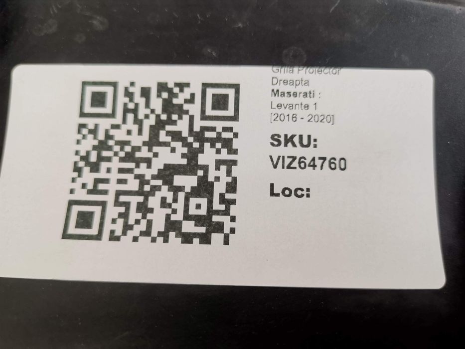 Десен прожекторен грил Мазерати Левант 1 Оригинален В добро състояние