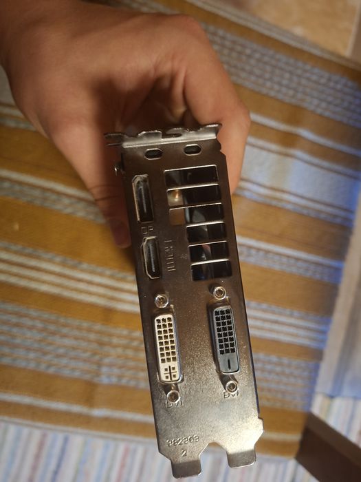 Vand placa video Sapphire Nitro Radeon R7 370 4GB