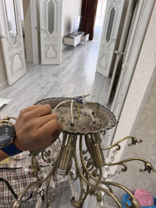 Продам люстры в хорошем состояний