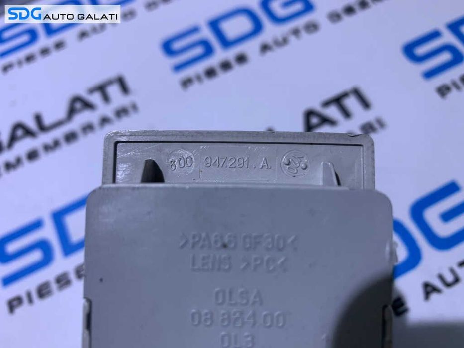 Plafoniera Lumini Lampa Iluminare Habitaclu Spate Pasager Volkswagen Amarok 2010 - Prezent Cod 6Q0947291A