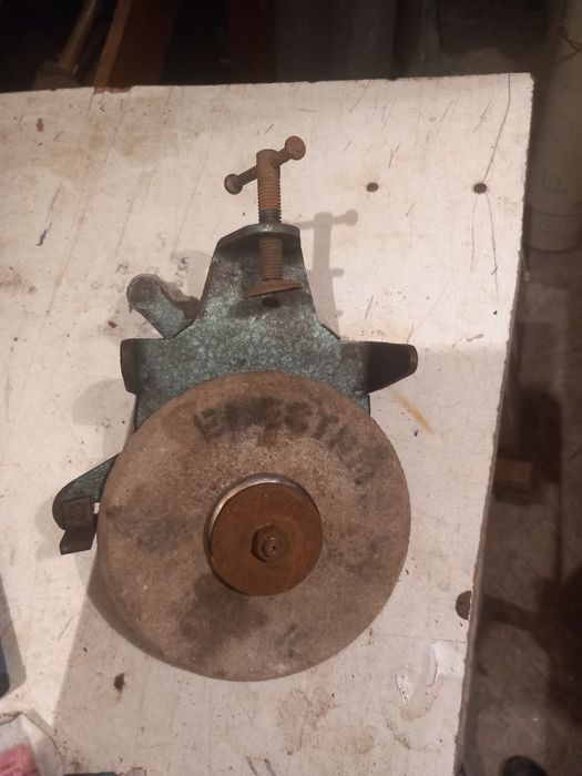 Polizor  manual de  colectie