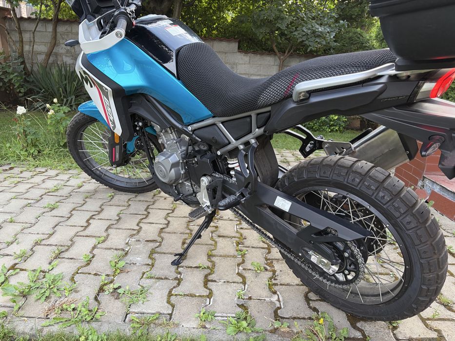Vand CFMoto 450MT 1300km ca noua, revizie si ITP abia facute, 200Eur