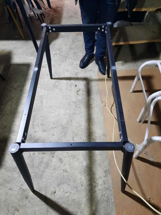 Продам столы новые