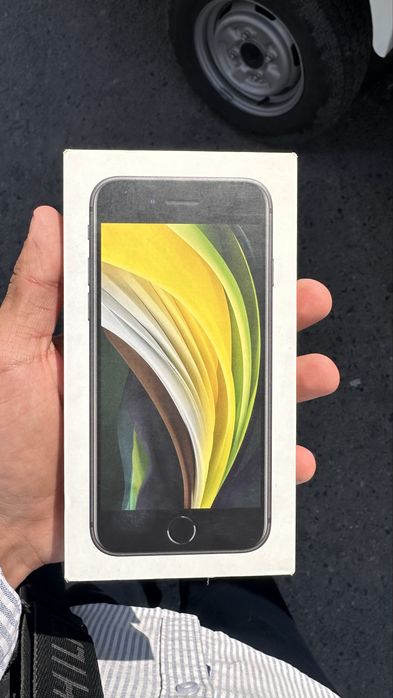 Iphone se 2020 64gb ideal hamma joyi ishlidi
