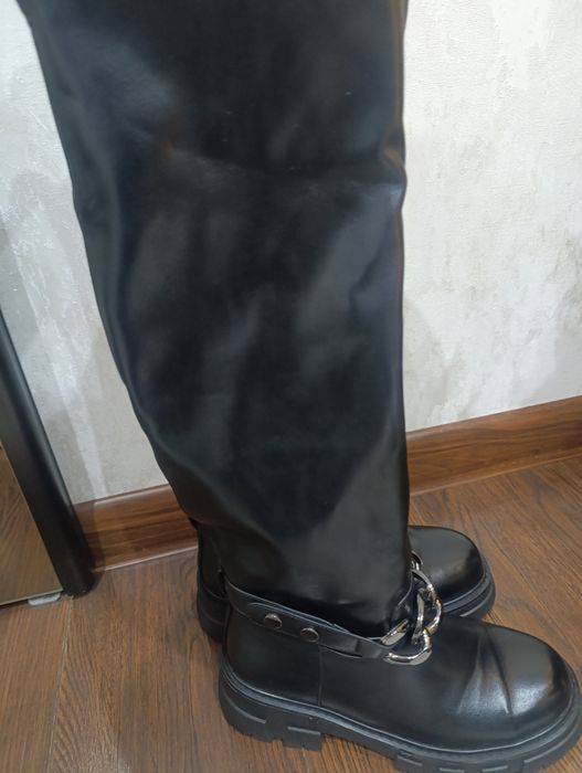 Продам зимние сапоги