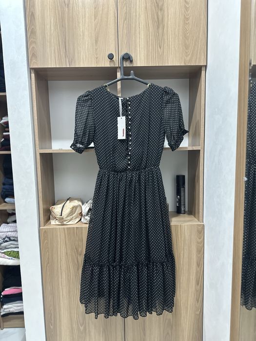 Продаю новое турецкое платье в горошек, с биркой.