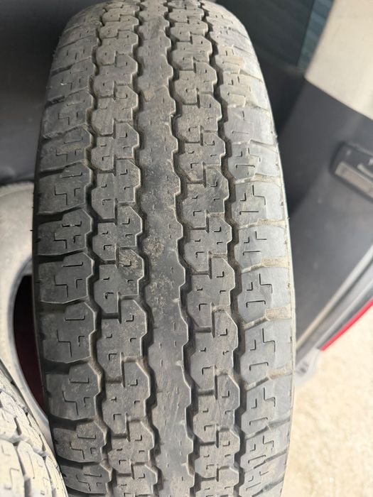 Продам резину 205/75/16C