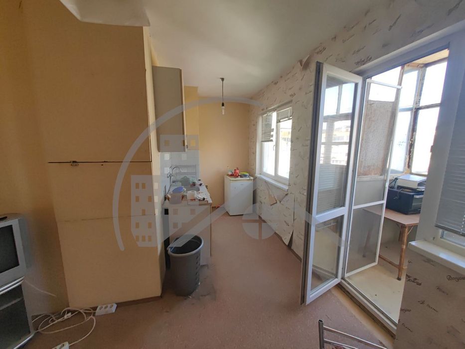 Продава се Четиристаен апартамент в Варна, Кайсиева градина - 86 кв.м за 860 €/кв.м - Снимка #7