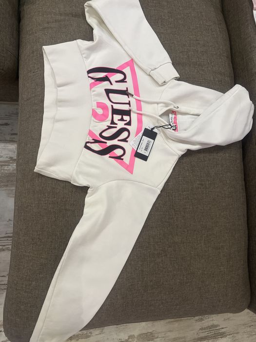 Къс дамски суитчер Guess