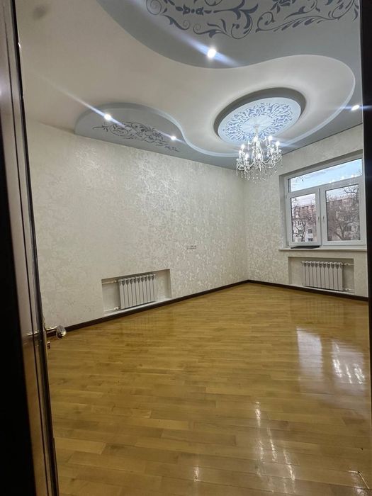 Продается спец.план 3/2/4 Яккасарайский рн 90м2